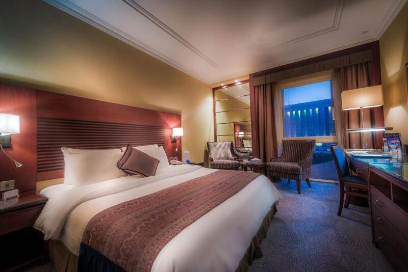 Golden Tulip Bahrain Hotel Manama Ngoại thất bức ảnh