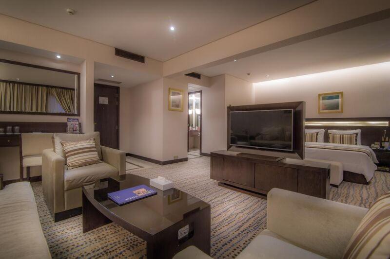 Golden Tulip Bahrain Hotel Manama Phòng bức ảnh