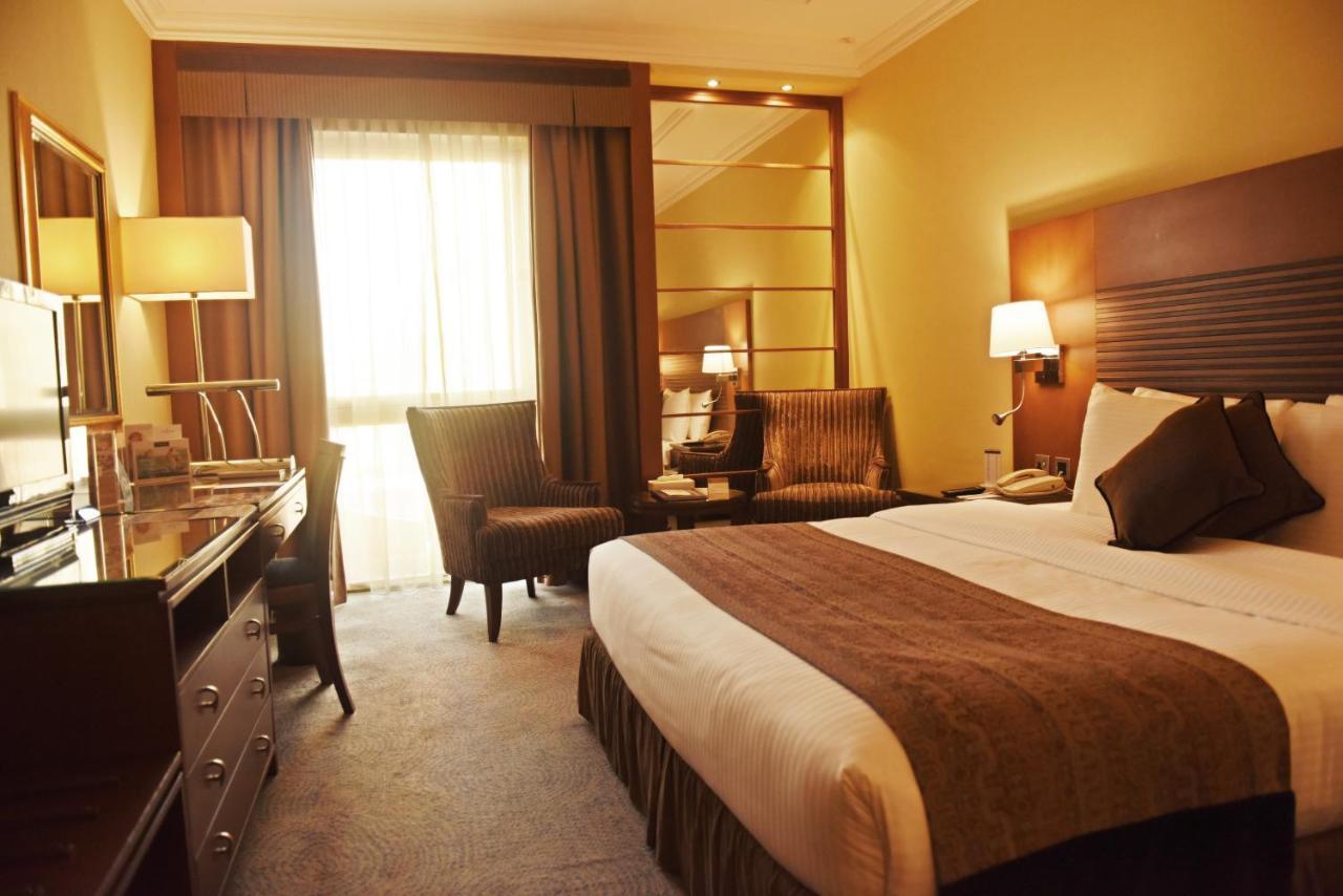 Golden Tulip Bahrain Hotel Manama Ngoại thất bức ảnh