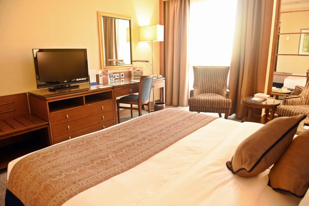 Golden Tulip Bahrain Hotel Manama Ngoại thất bức ảnh