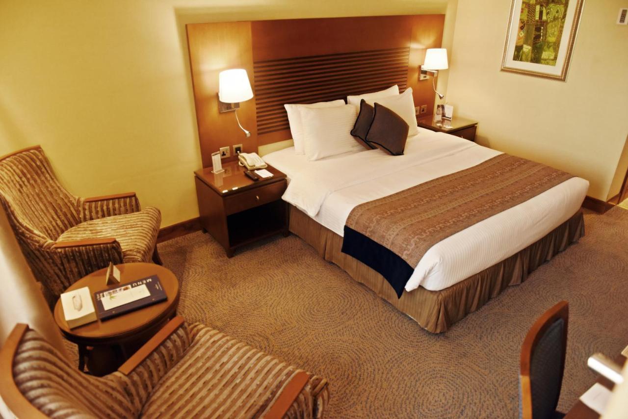Golden Tulip Bahrain Hotel Manama Ngoại thất bức ảnh